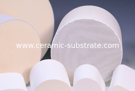 खरीदें Custom Ceramic Substrates Honeycomb For Vehicle Exhaust online manufacture
