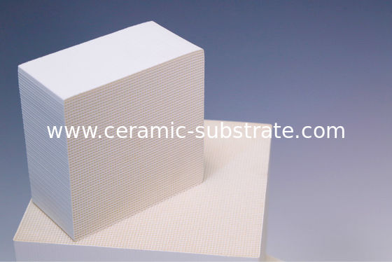 खरीदें VOC Honeycomb Ceramic Catalytic Converter Substrate For Car online manufacture