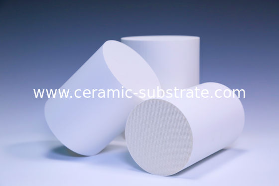खरीदें Cordierite Honeycomb Ceramic Substrates for Exhaust Gas Purifier online manufacture
