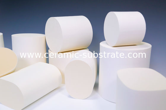खरीदें Alumina Ceramic Substrate , 400CPSI Cellular Ceramic Catalyst Supports online manufacture