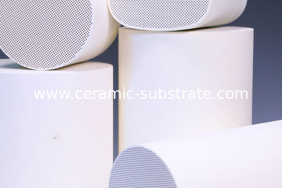 खरीदें Honeycomb Ceramic Substrate , 100CSI ceramic catalyst support / catalytic filter online manufacture